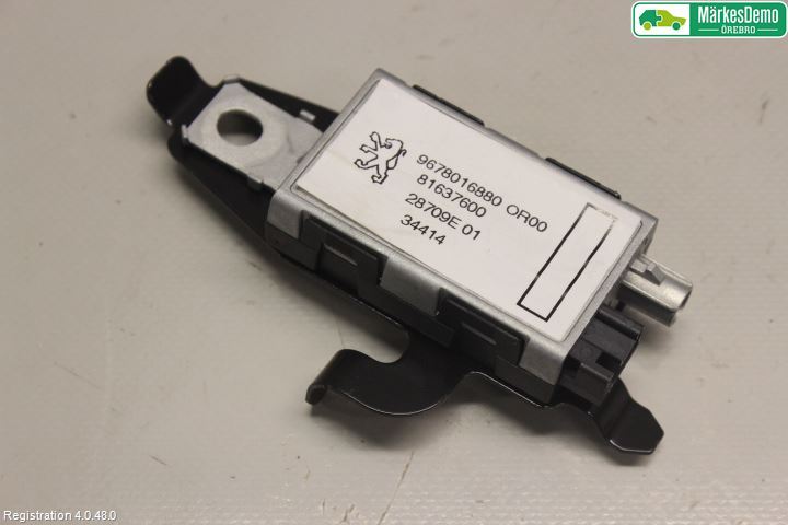 Wzmacniacz antenowy PEUGEOT 308 SW II (LC_, LJ_, LR_, LX_, L4_)
