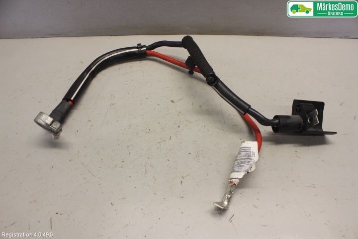 Positive cable battery