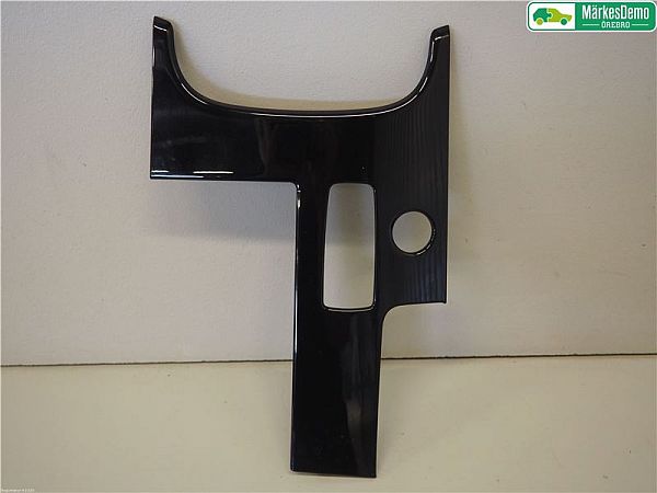 Center console trim