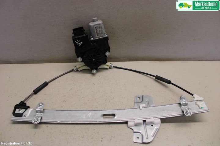 82450-1Y010 : Fensterhebermotor und Fensterheber - Autoparts24