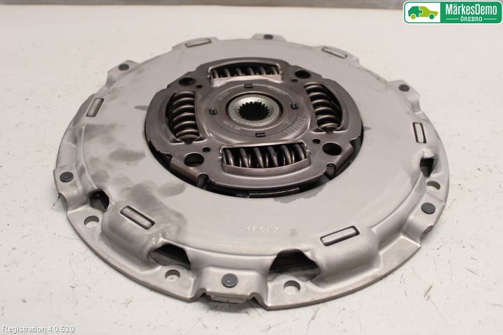 Kupplungsscheibe MITSUBISHI OUTLANDER III (GG_W, GF_W, ZJ, ZL, ZK)