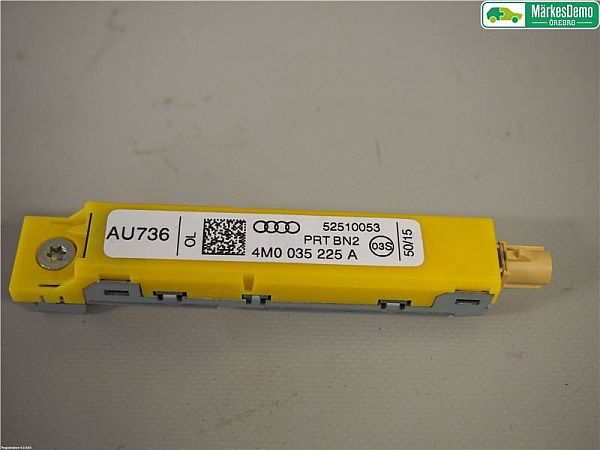 Wzmacniacz antenowy AUDI Q7 (4MB, 4MG)