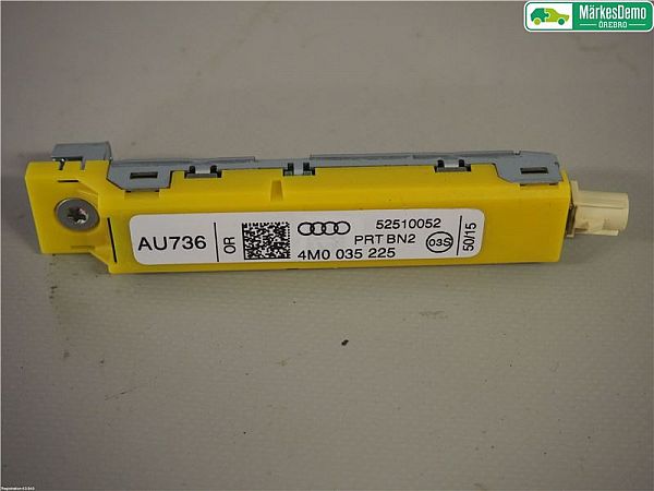 Wzmacniacz antenowy AUDI Q7 (4MB, 4MG)