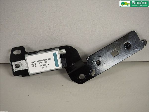 Wzmacniacz antenowy PEUGEOT 308 SW II (LC_, LJ_, LR_, LX_, L4_)