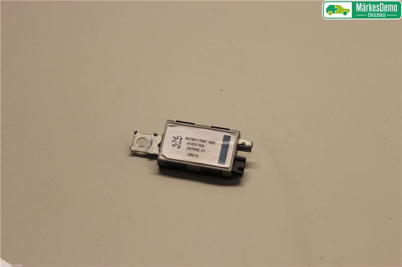 Wzmacniacz antenowy PEUGEOT 308 SW II (LC_, LJ_, LR_, LX_, L4_)