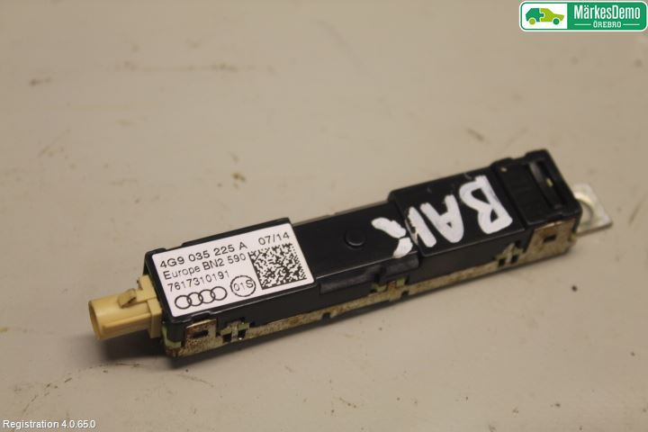 Wzmacniacz antenowy AUDI A6 Avant (4G5, 4GD, C7)