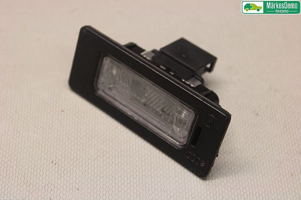 Feux plaque immatriculation AUDI A4 (8K2, B8)