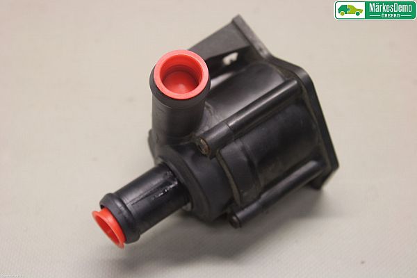 Pompe à eau AUDI A4 (8K2, B8)