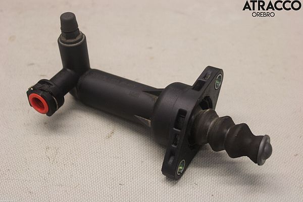 Kobling - slavecylinder VW POLO (6R1, 6C1)