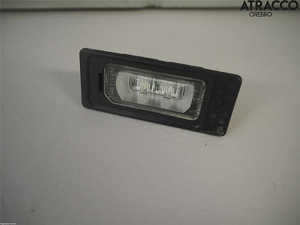 Nummerplade - lygte AUDI A6 Avant (4G5, 4GD, C7)