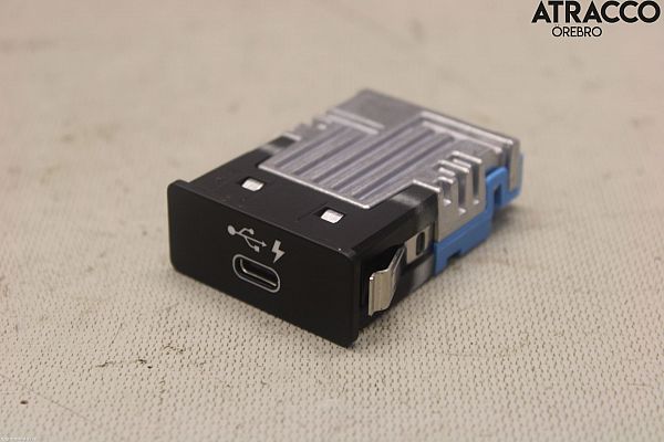 USB socket connector