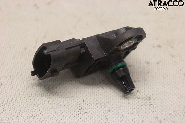 common rail (Injectie) / Verstuiver Brug NISSAN QASHQAI II SUV (J11, J11_)