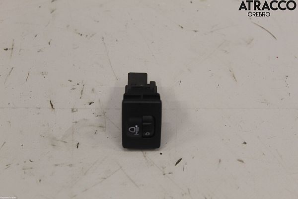 Lyskontakt TOYOTA AURIS Estate (_E18_)
