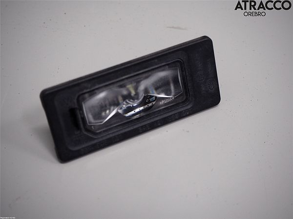 Podświetlenie tablicy rejestracyjnej AUDI A1 Sportback (8XA, 8XF)