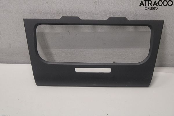Radio – obudowa VW GOLF VI (5K1)