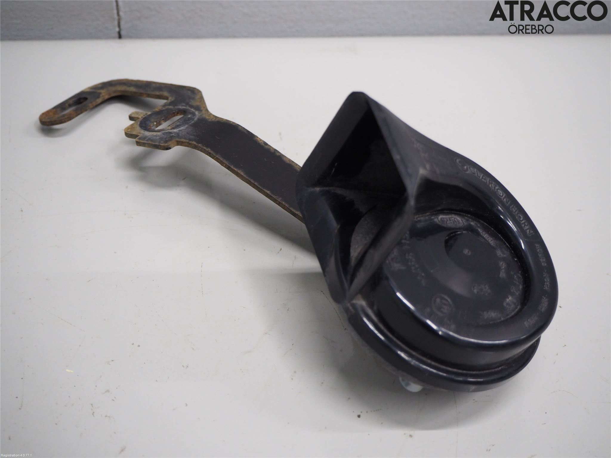 Peugeot 208 I (CA_, CC_) Horn 9830104080