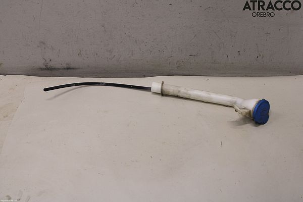Washer fluid reservoir NISSAN QASHQAI I (J10, NJ10)