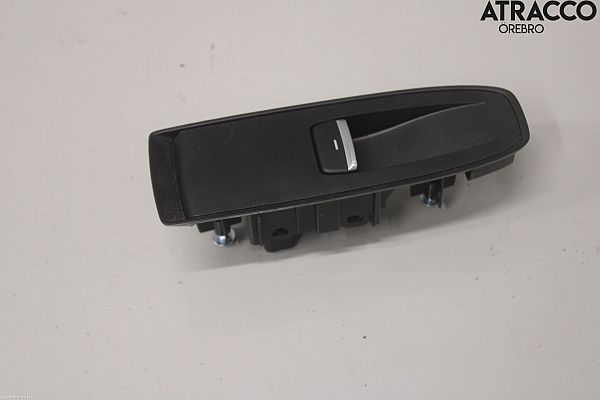 Switch - electrical screen heater SUBARU XV (GT)