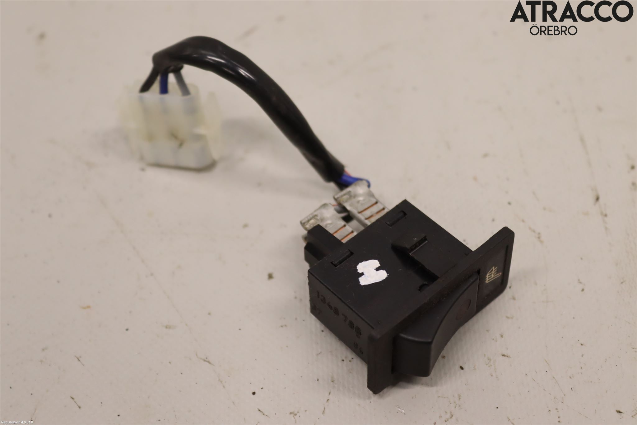 Włącznik podgrzewania siedzenia VOLVO 740 (744)