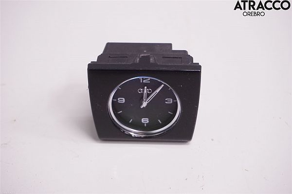 Horloge AUDI A8 (4H2, 4H8, 4HC, 4HL)