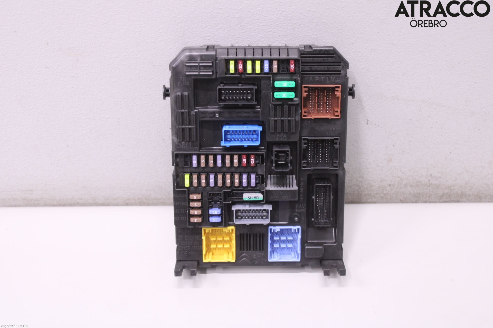 SE 出世双六 Automotive R20 Fuse Box for Peugeot Citroen OE 9675879480