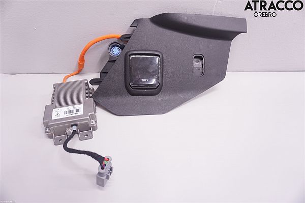 Voltage converter inverter
