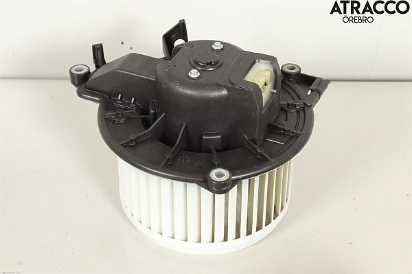 Kachel Ventilatiemotor / aanjager IVECO DAILY VI Box