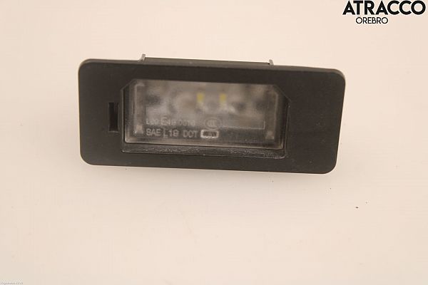 Podświetlenie tablicy rejestracyjnej BMW 5 (G30, F90)