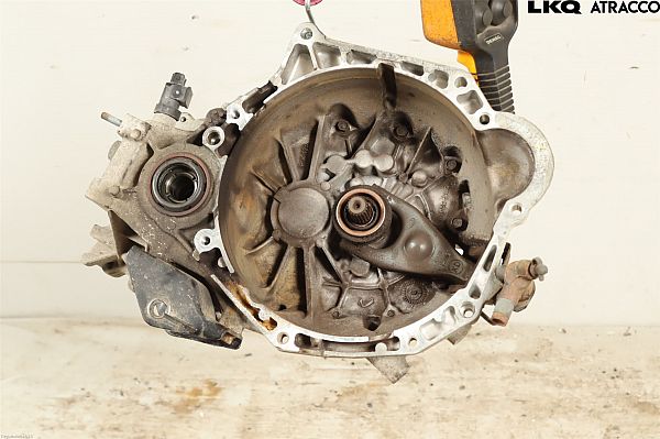 Schaltgetriebe KIA VENGA (YN)