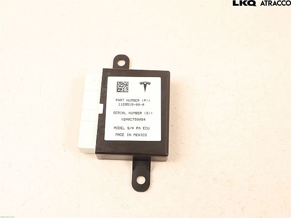 Pdc kontrollenhet (parkeringsavstandskontroll ) TESLA MODEL S (5YJS)
