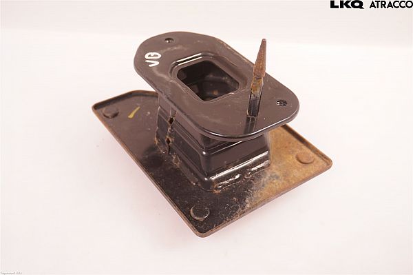 Rear shock absorber bar