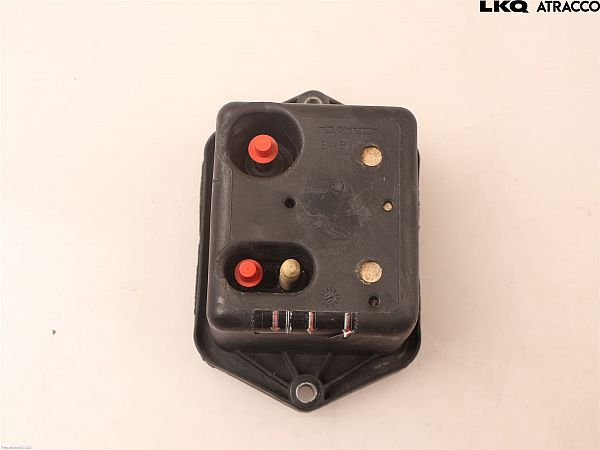 Vacuum air tank