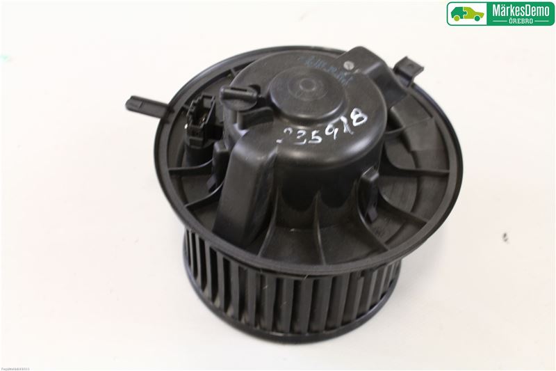 Kachel Ventilatiemotor / aanjager VW CADDY III Box (2KA, 2KH, 2CA, 2CH)