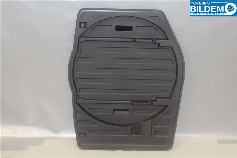 Spare wheel trim