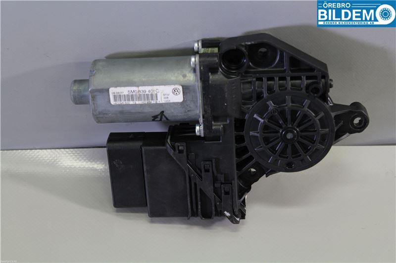 5K0959703E : Portierruitmotor - Autoparts24