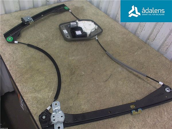 Door window regulator motor