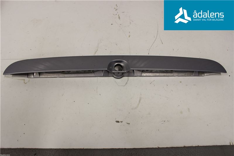 License plate light bar