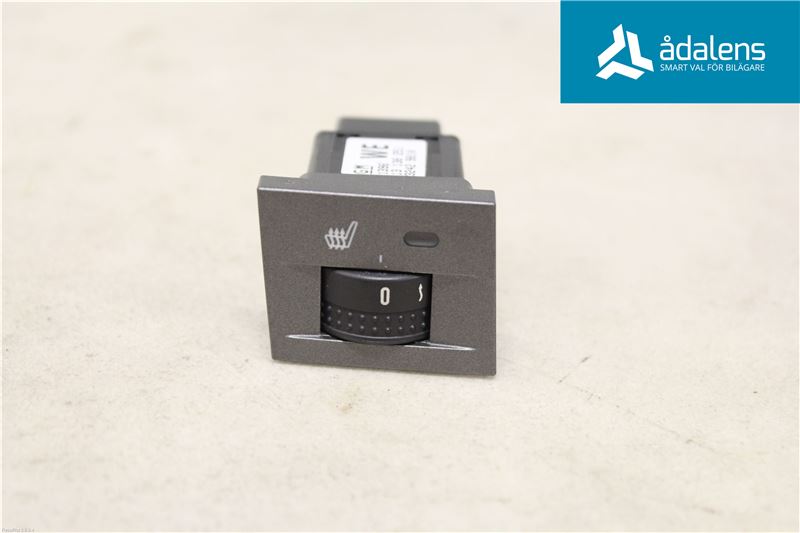 Seat heating switch