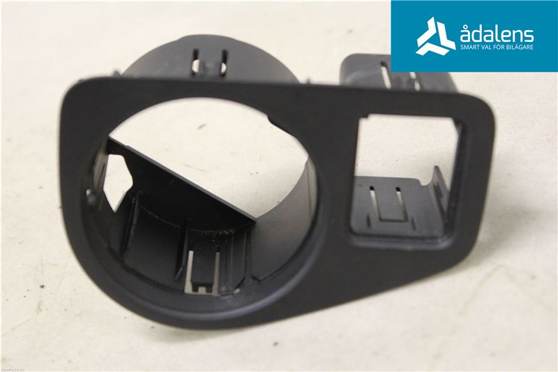 Radio – obudowa VW GOLF VII (5G1, BQ1, BE1, BE2)