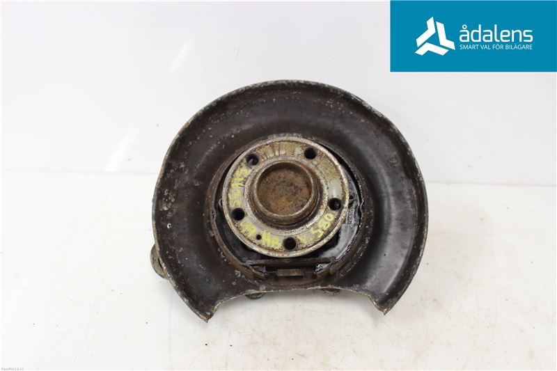 Spindle - rear VOLVO S80 I (184)