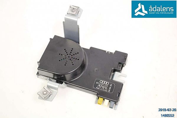 Wzmacniacz antenowy AUDI A3 Sportback (8PA)