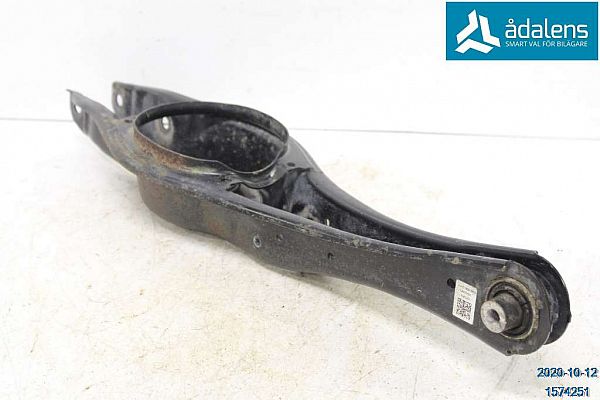 5Q0505311F : Bærearm bag - Autoparts24