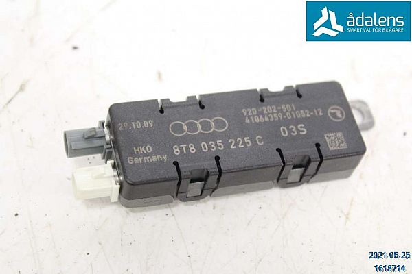 Wzmacniacz antenowy AUDI A5 Sportback (8TA)