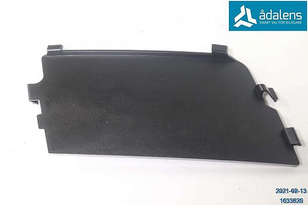Front bumper lower grill