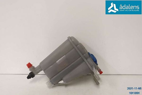 réservoir d'eau pour essuie glace AUDI Q5 (8RB)