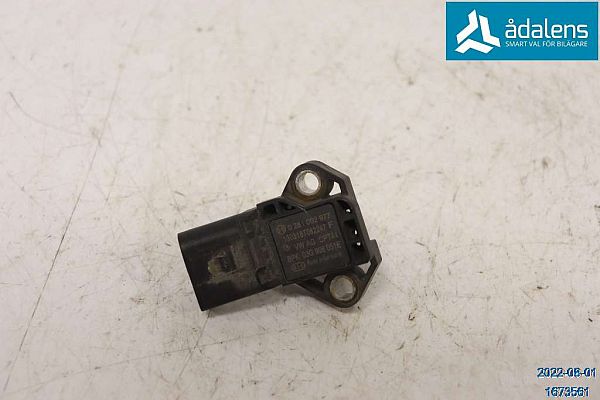 common rail (Injectie) / Verstuiver Brug SKODA SUPERB II Estate (3T5)