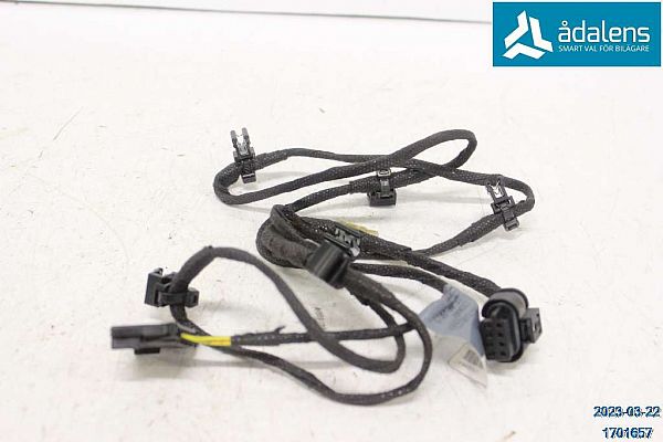Sliding door wiring loom