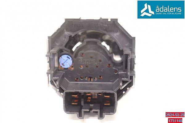 Interior fan control switch