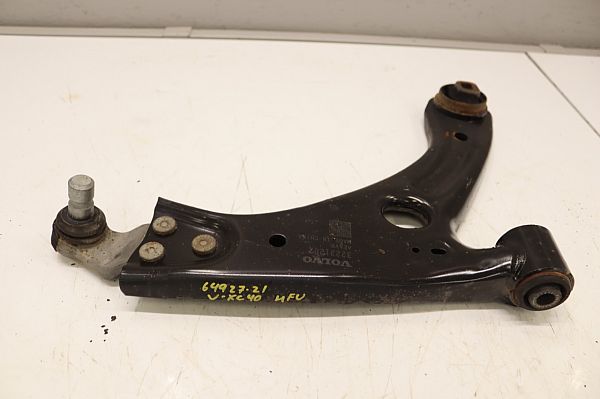 32400869 : Wishbone - front lower - Autoparts24
