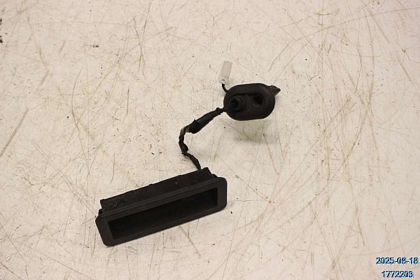 Tailgate control unit FORD FOCUS II Station Wagon (DA_, FFS, DS)